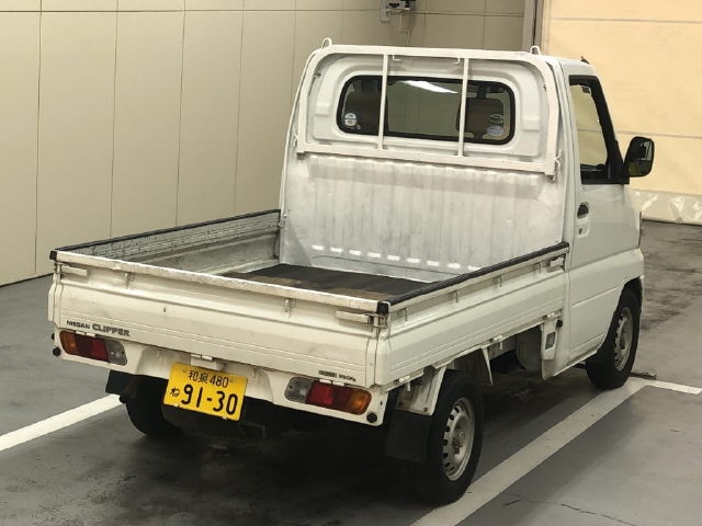 NISSAN CLIPPER