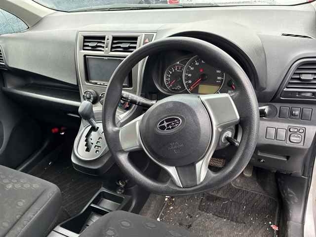 SUBARU TREZIA