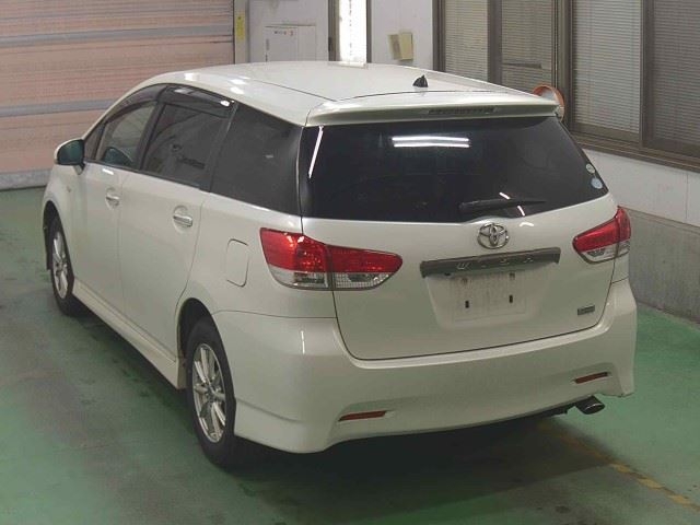 TOYOTA WISH