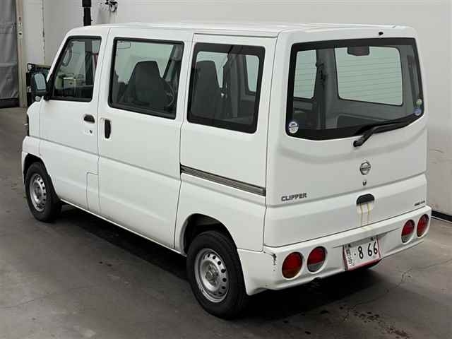 NISSAN CLIPPER