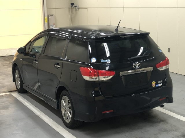 TOYOTA WISH