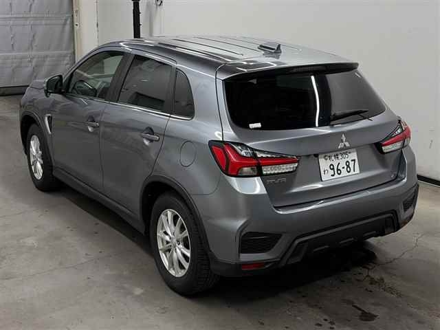 MITSUBISHI RVR