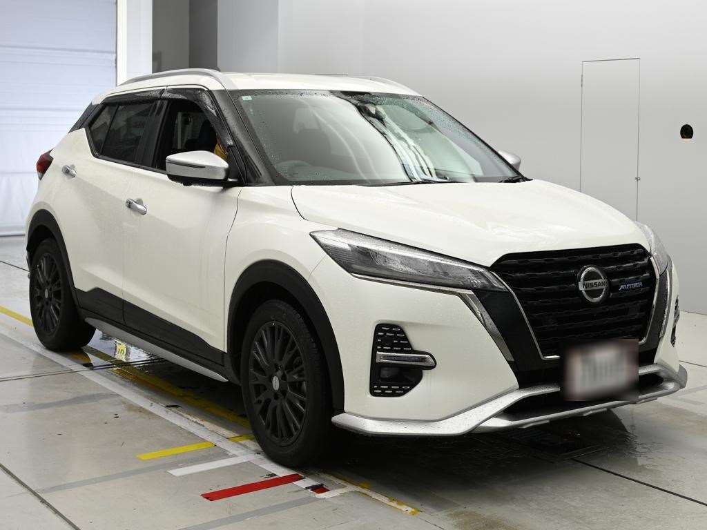 NISSAN KICKS