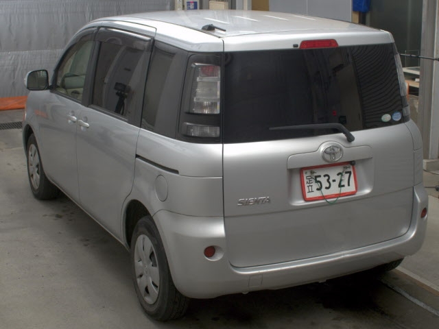 TOYOTA SIENTA