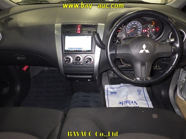MITSUBISHI COLT PLUS