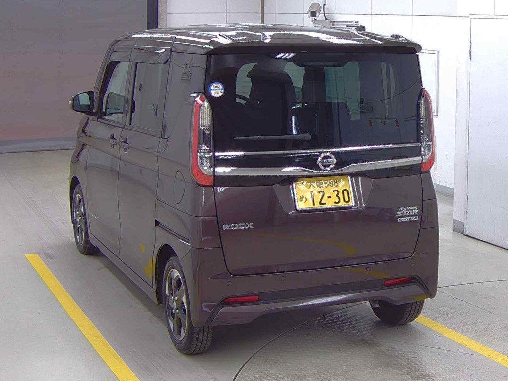 NISSAN ROOX