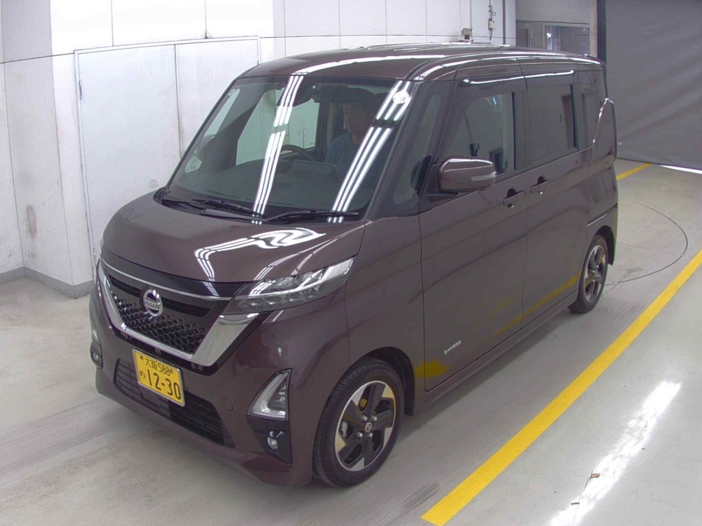 NISSAN ROOX