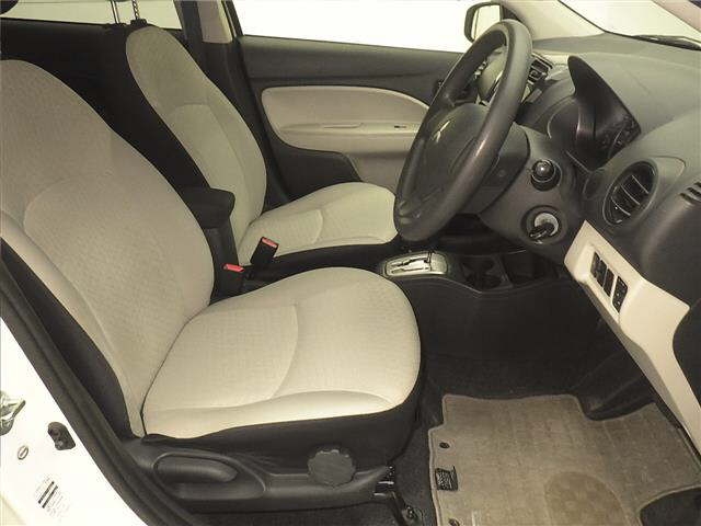 MITSUBISHI MIRAGE