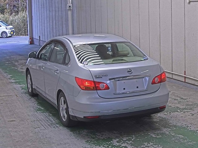 NISSAN BLUEBIRD SYLPHY