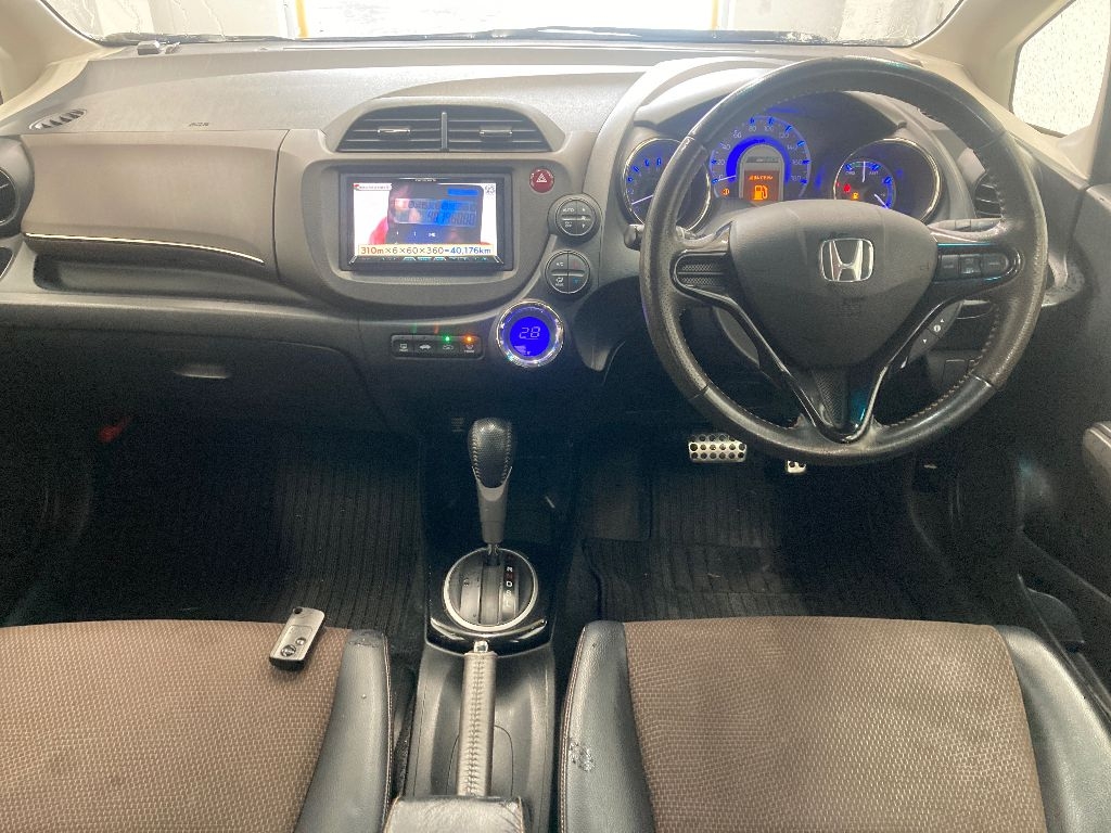 HONDA FIT SHUTTLE