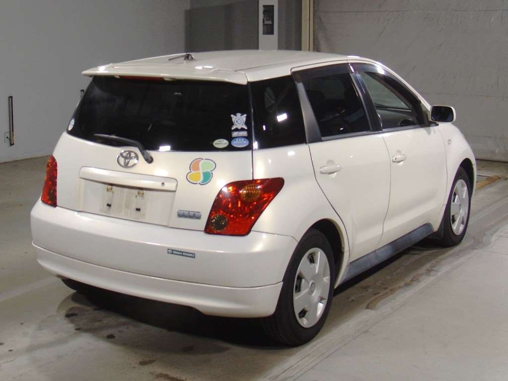 TOYOTA IST