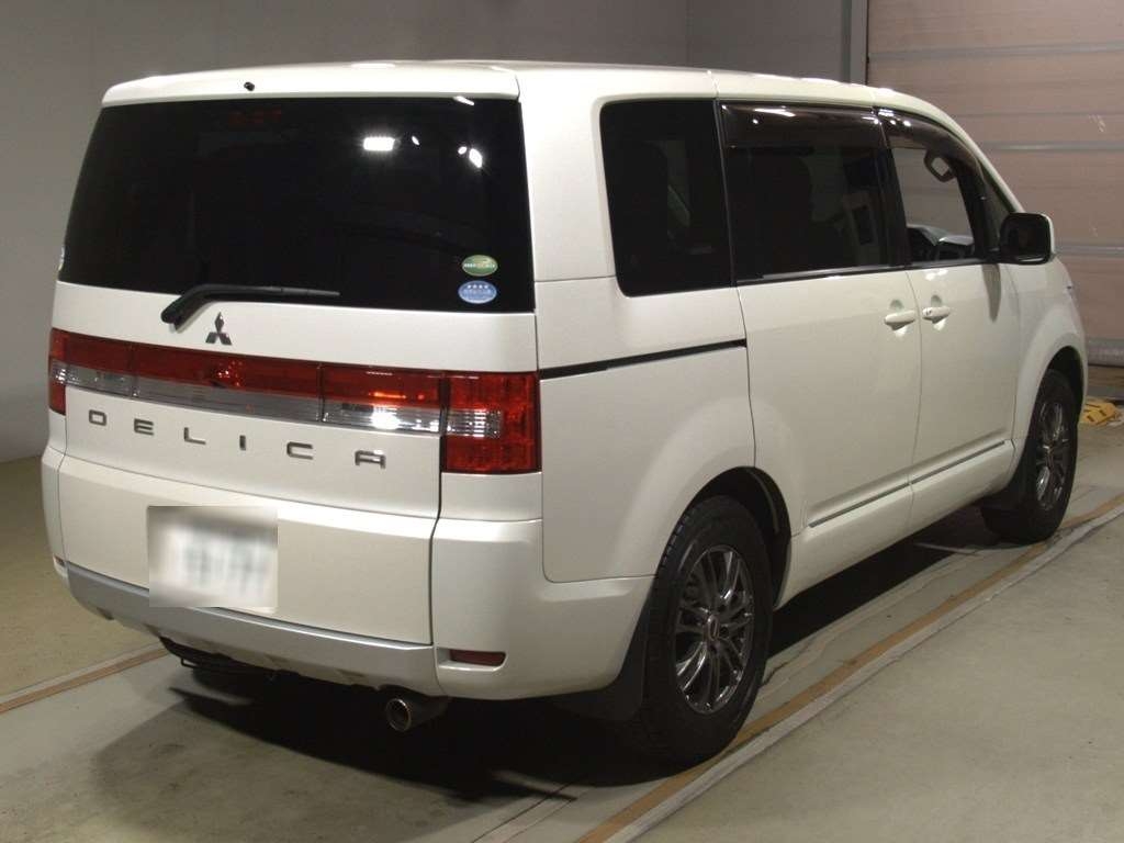 MITSUBISHI DELICA D:5
