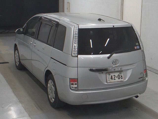 TOYOTA ISIS