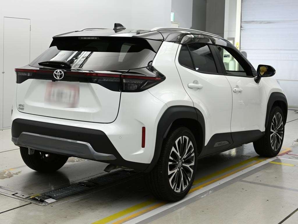 TOYOTA YARIS CROSS