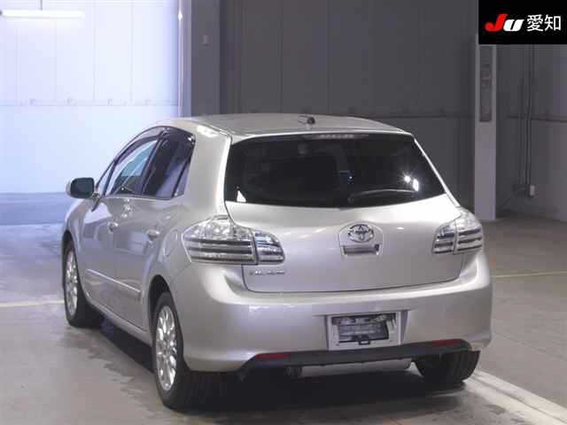 TOYOTA BLADE