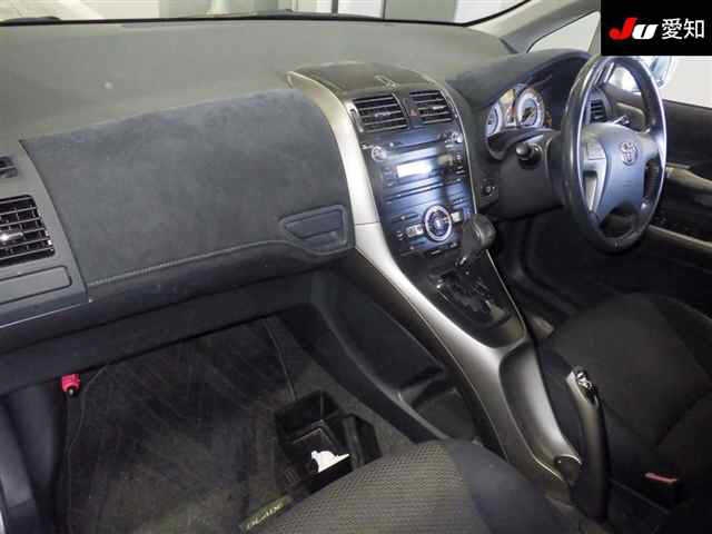 TOYOTA BLADE