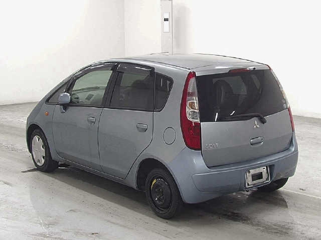 MITSUBISHI COLT