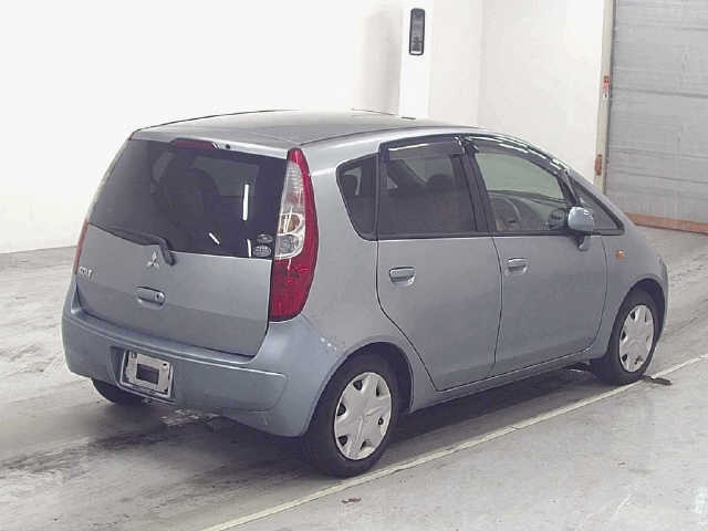 MITSUBISHI COLT