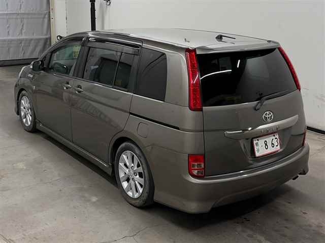 TOYOTA ISIS