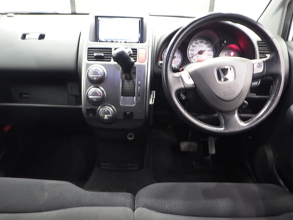HONDA MOBILIO SPIKE