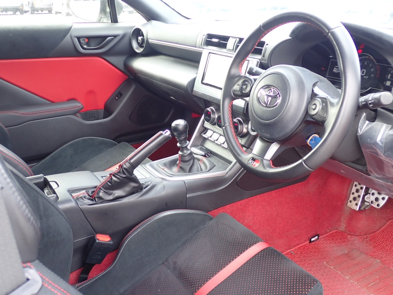 TOYOTA GR 86