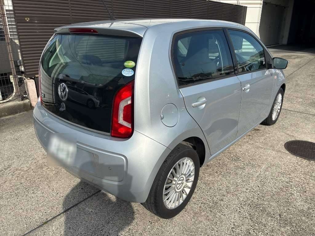 VOLKSWAGEN UP!