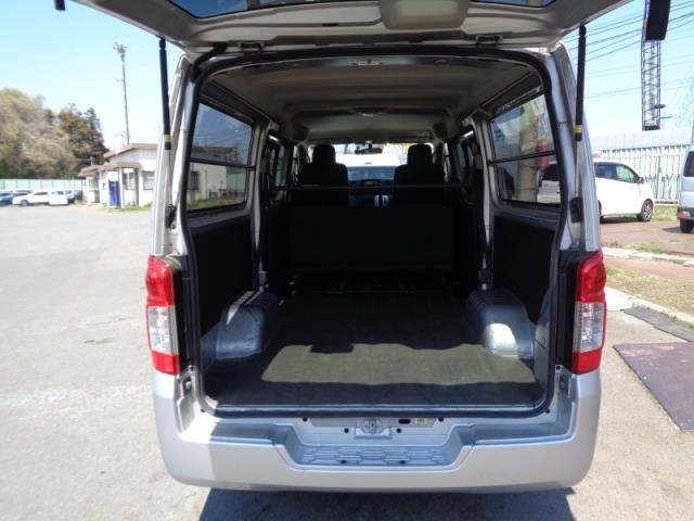 NISSAN NV350 CARAVAN