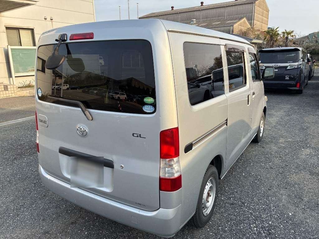 TOYOTA LITE ACE