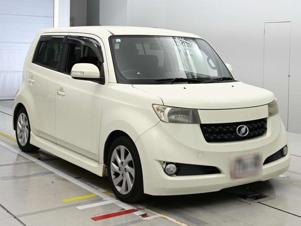 TOYOTA BB