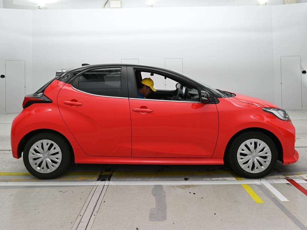 TOYOTA YARIS