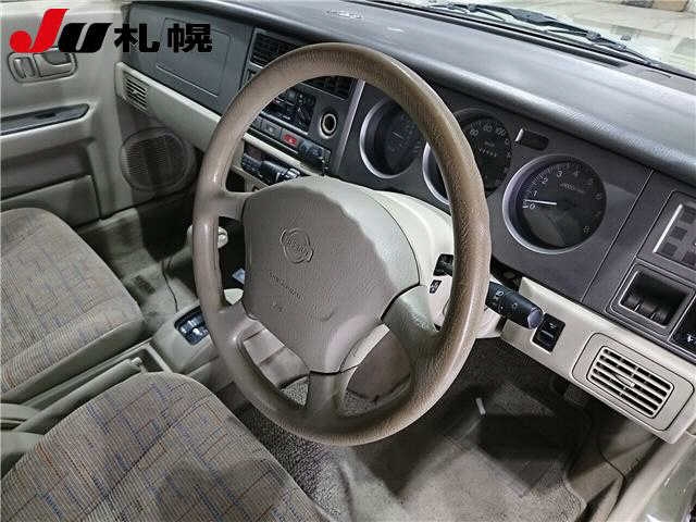 NISSAN RASHEEN