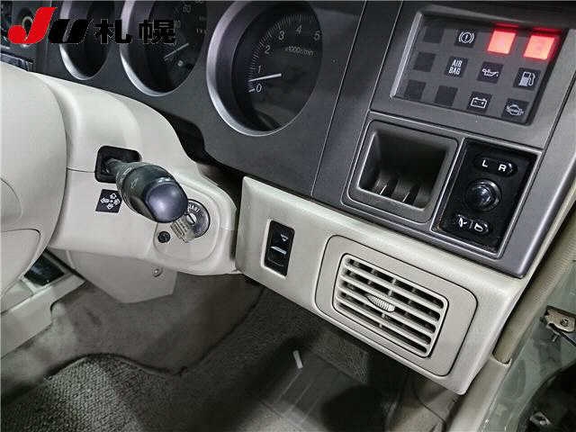 NISSAN RASHEEN