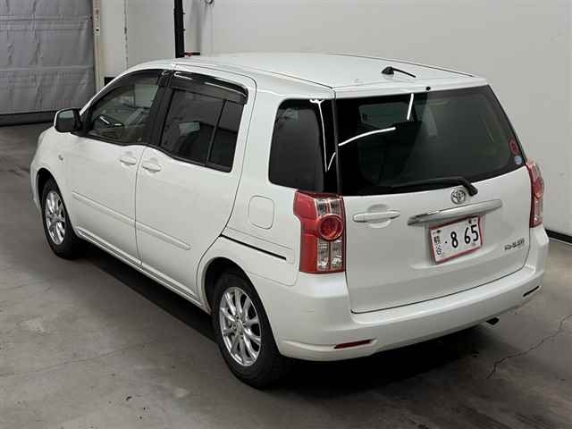 TOYOTA RAUM