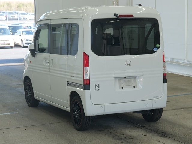 HONDA N-VAN