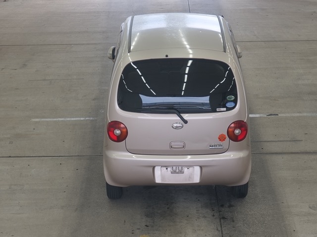 DAIHATSU MOVE LATTE