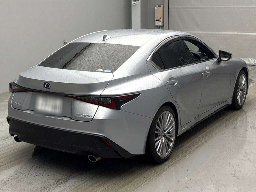 LEXUS IS300H