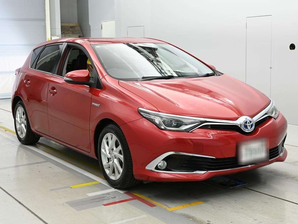 TOYOTA AURIS