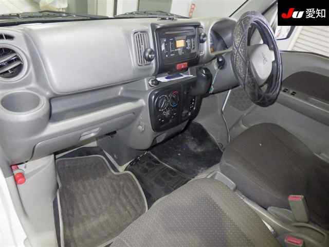 MITSUBISHI MINICAB