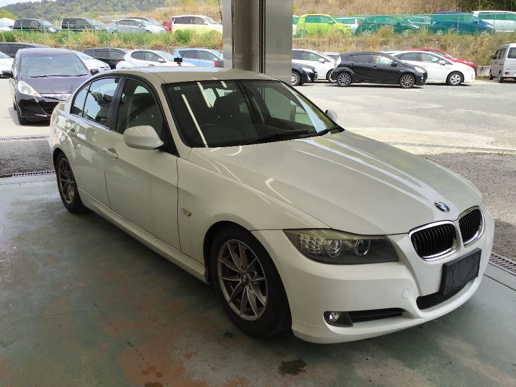 BMW 3-SERIES