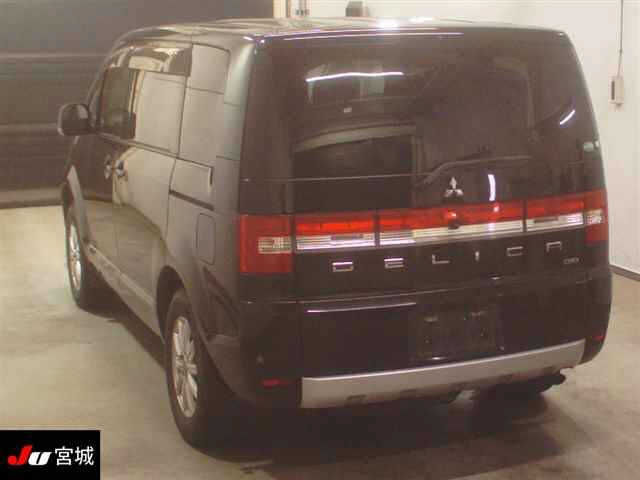 MITSUBISHI DELICA D:5