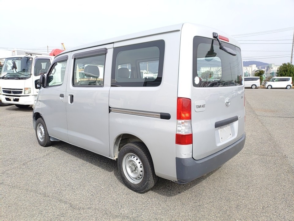 TOYOTA TOWN ACE