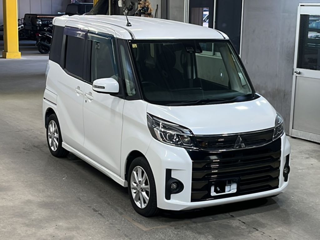 MITSUBISHI EK SPACE