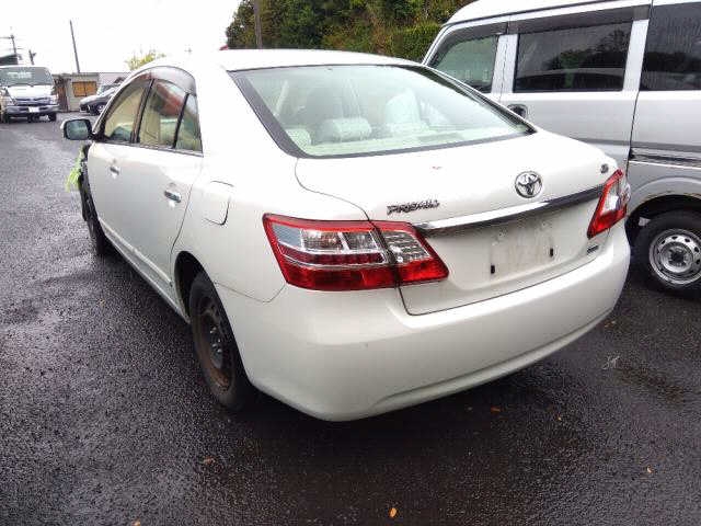 TOYOTA PREMIO