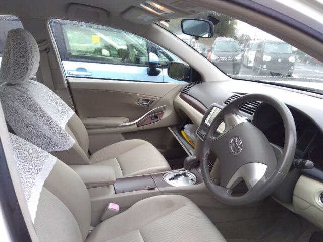 TOYOTA PREMIO