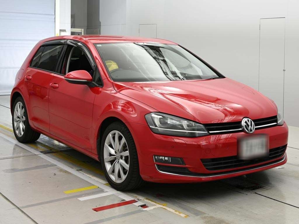 VOLKSWAGEN GOLF