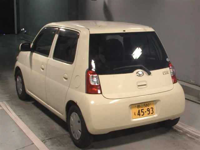 DAIHATSU ESSE