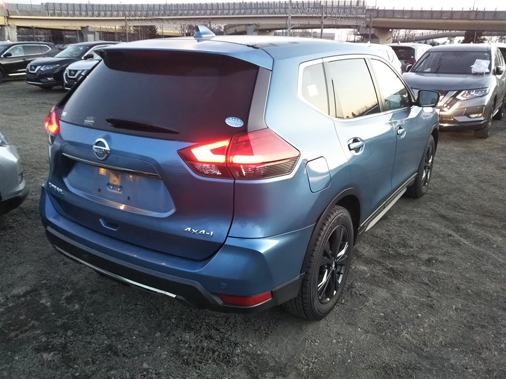 NISSAN X-TRAIL