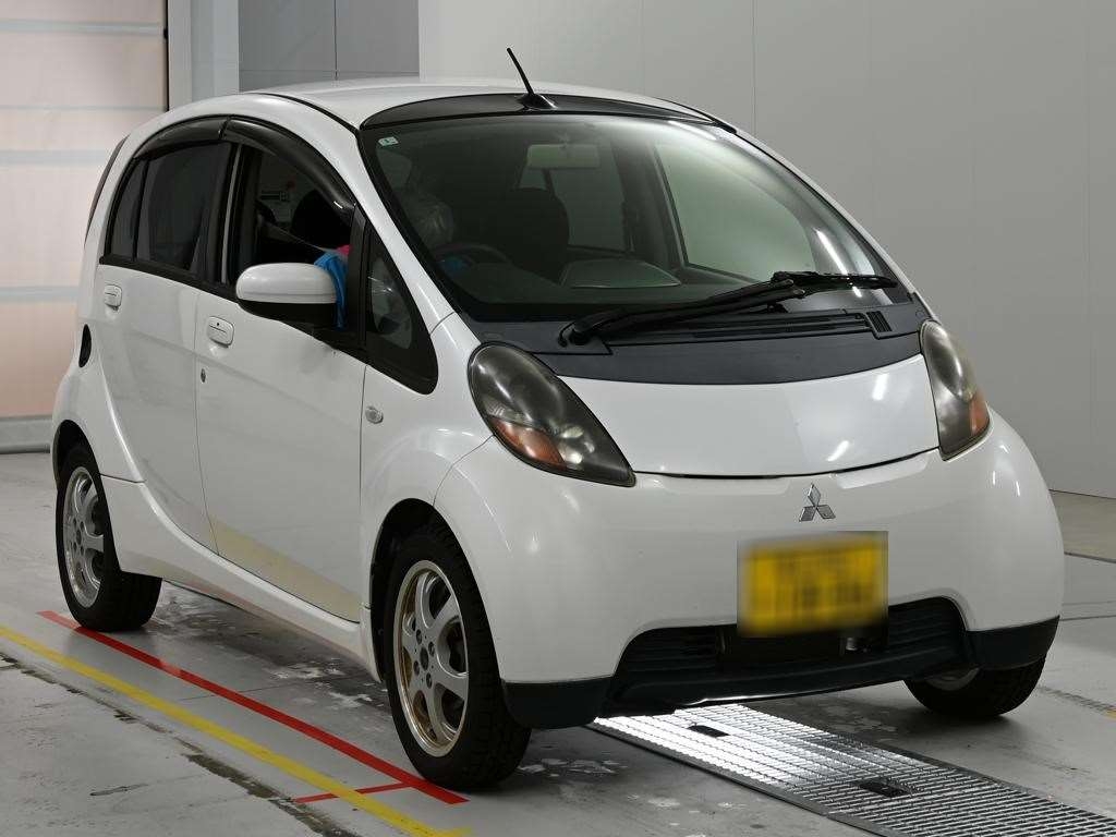 MITSUBISHI I