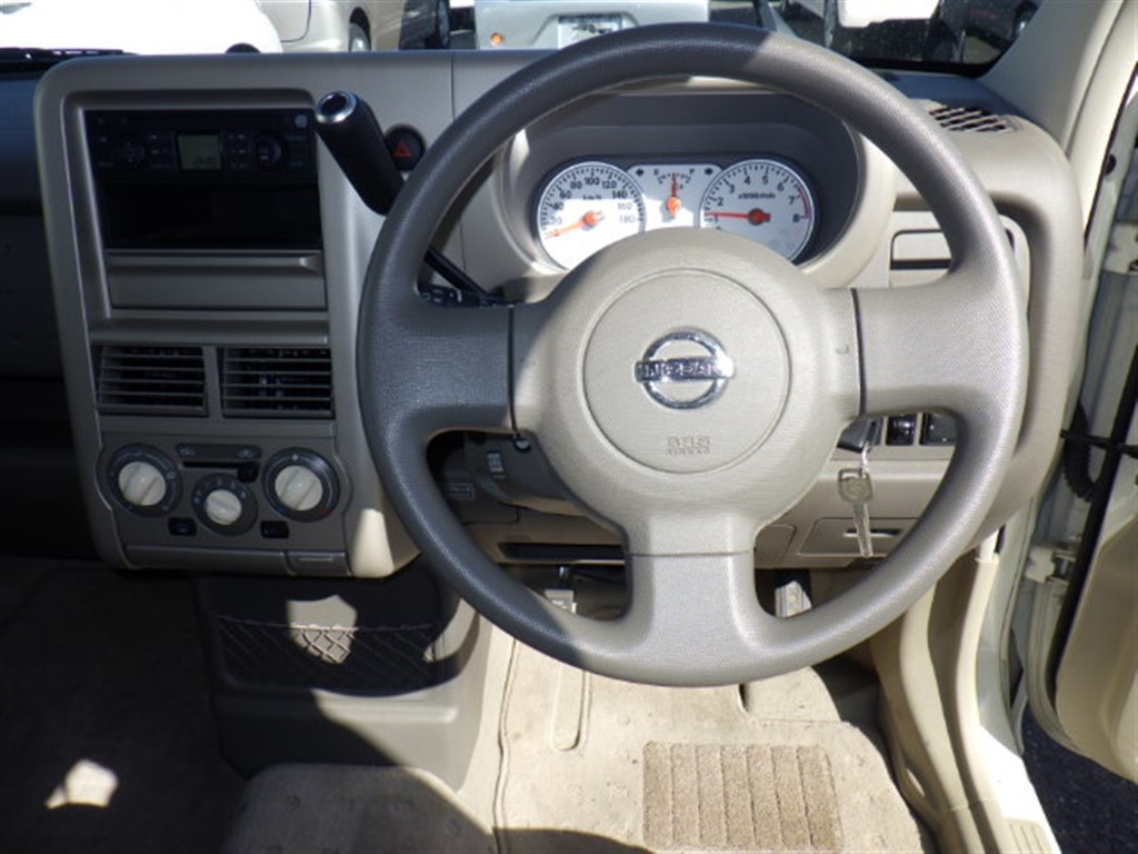 NISSAN CUBE