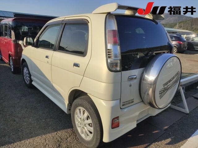 DAIHATSU TERIOS KID
